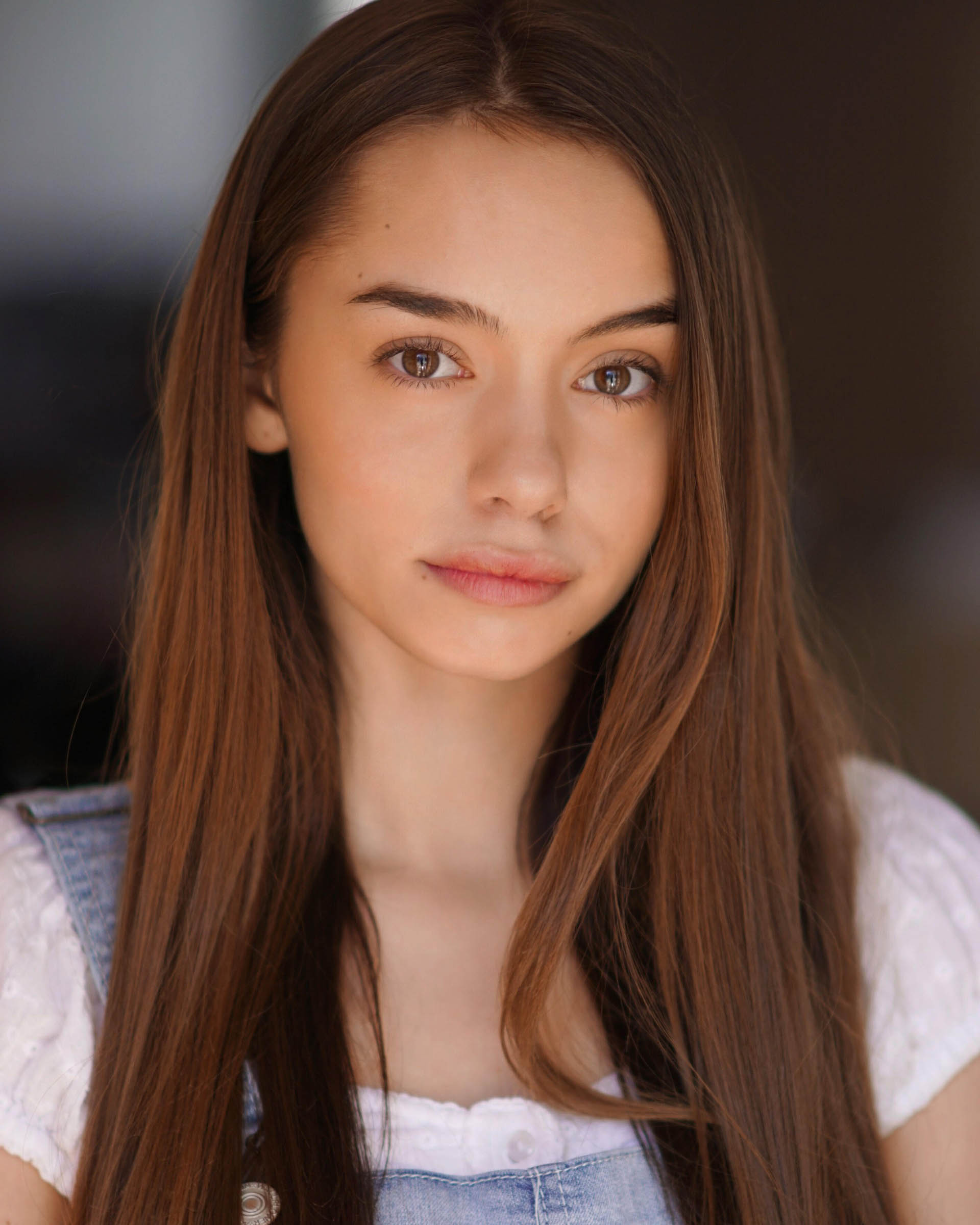 Interview w. Actress Sydney Wease - STG Play