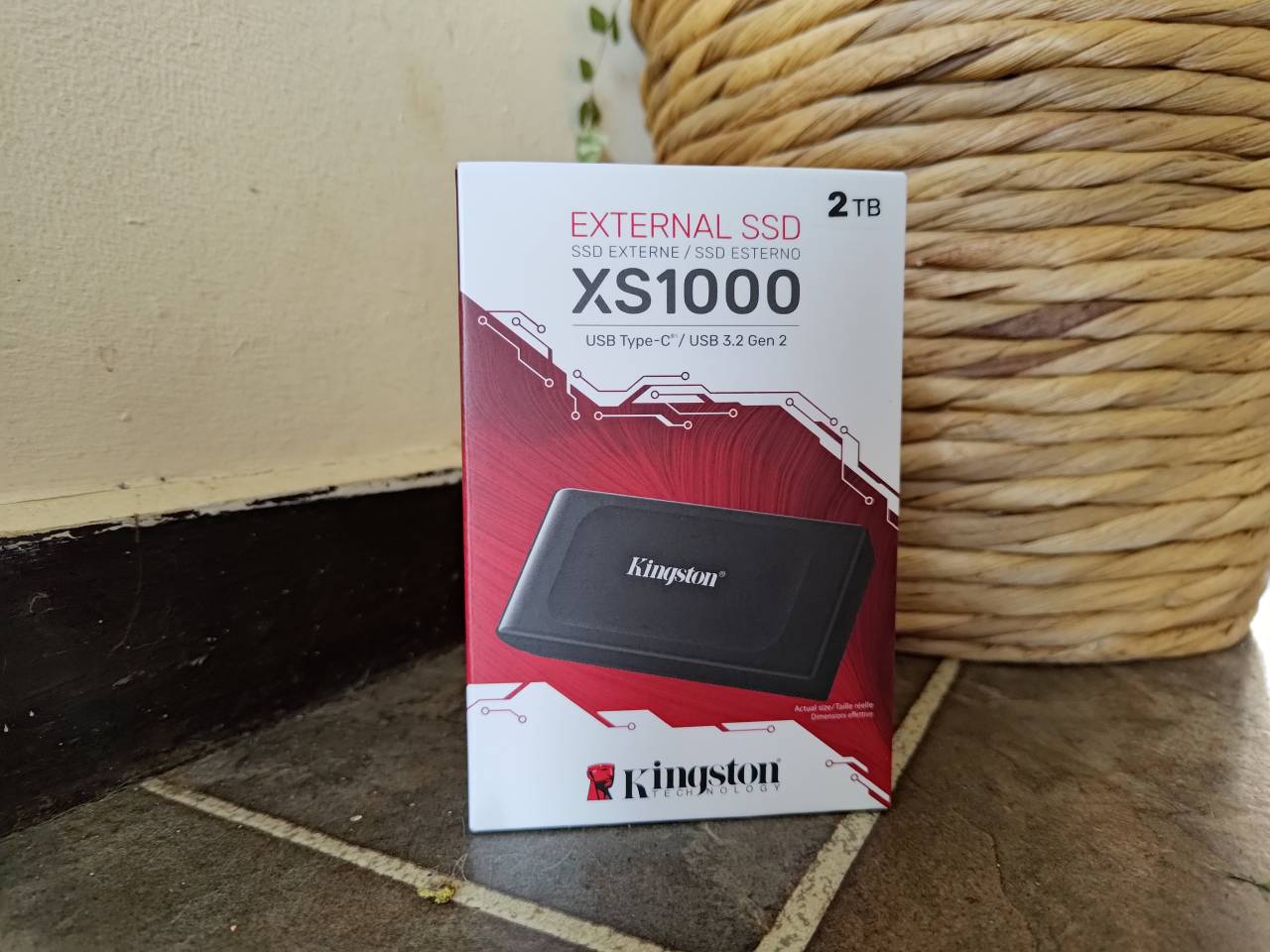 Kingston XS1000 2TB SSD Review - Powerful Pocket-Sized Portable